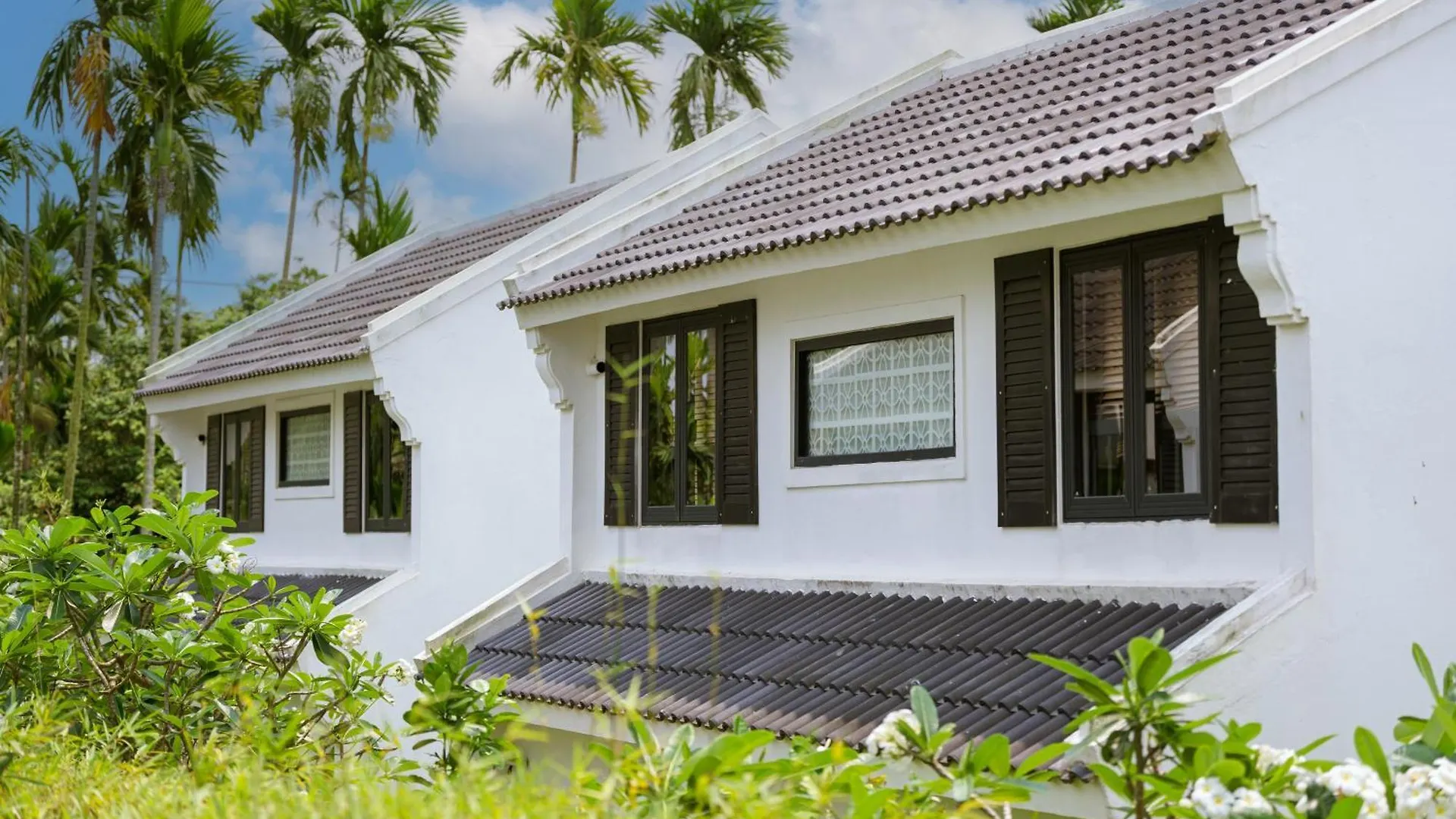 Nghe Garden Resort Χόι Αν 3*,