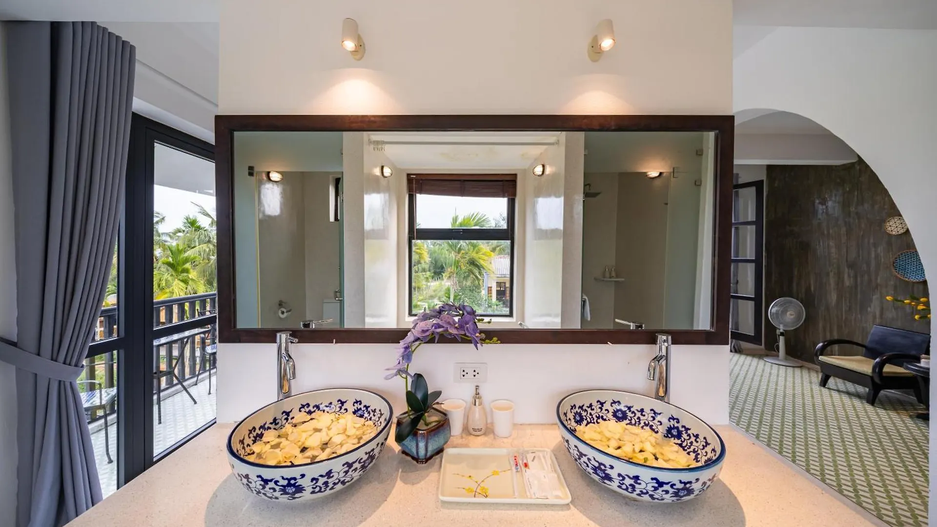 Nghe Garden Resort Χόι Αν 3*,